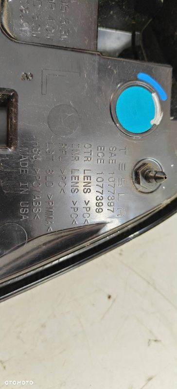 Tesla Model 3 17- lewa lampa tylna tył - 6