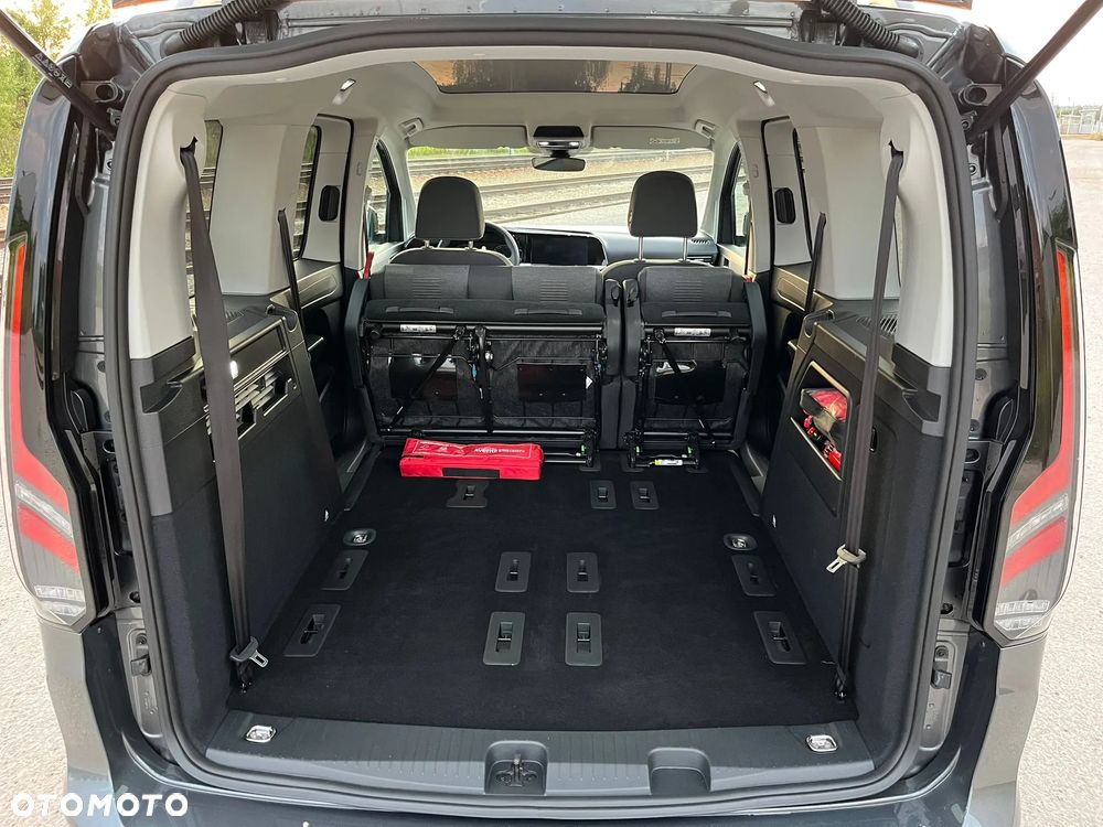 Ford Tourneo Connect 2.0 EcoBlue Active - 27