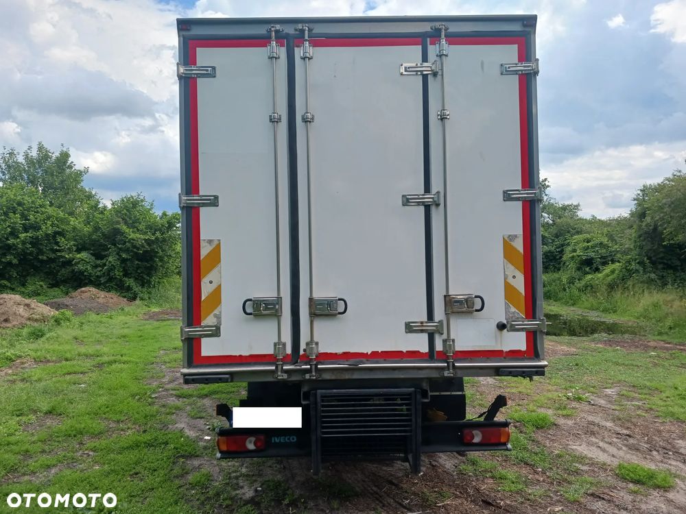 Iveco EUROCARGO 100E18 E5 2013r 277 tyś km KLIMA SALON Izoterma Chłodnia Mroźnia - 16