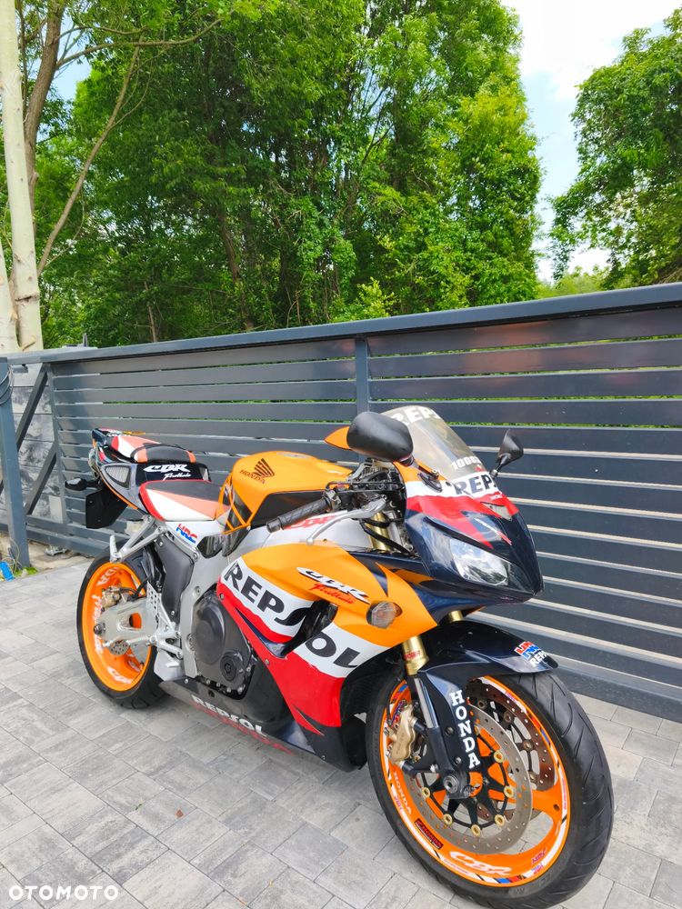 Honda CBR - 27