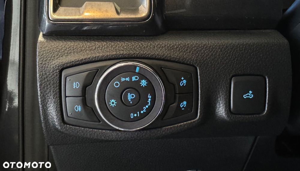 Ford Ranger 2.0 EcoBlue 4x4 DC Wildtrak - 28