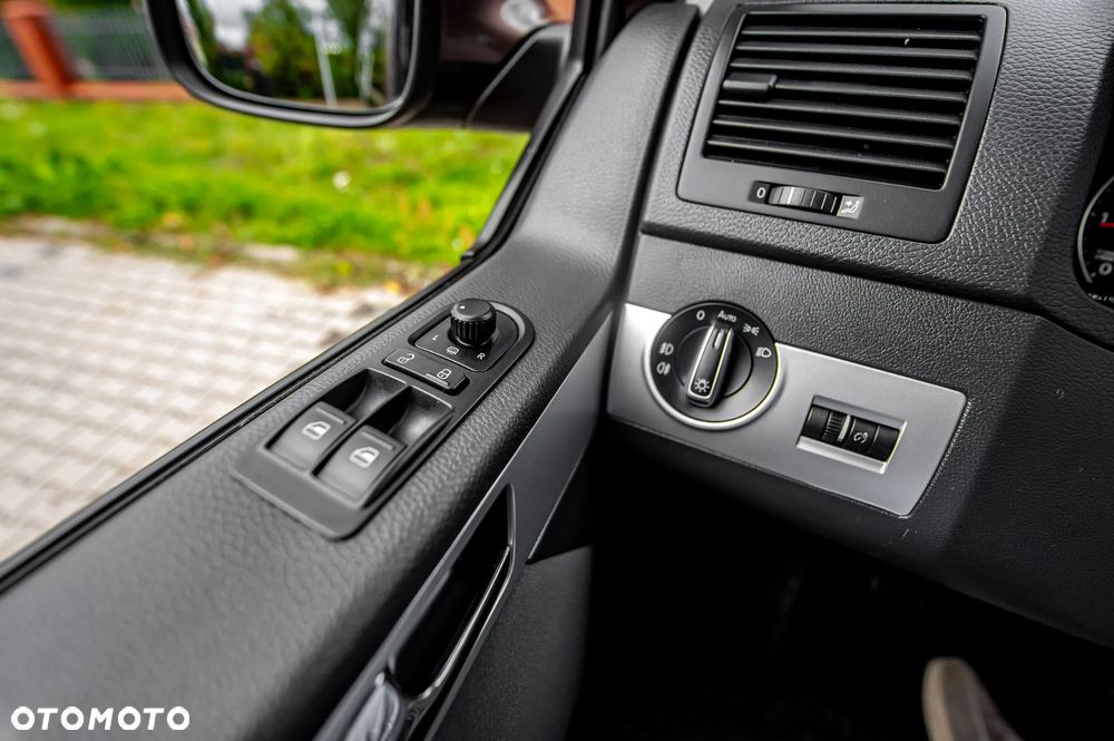 Volkswagen Multivan L1 Highline - 29