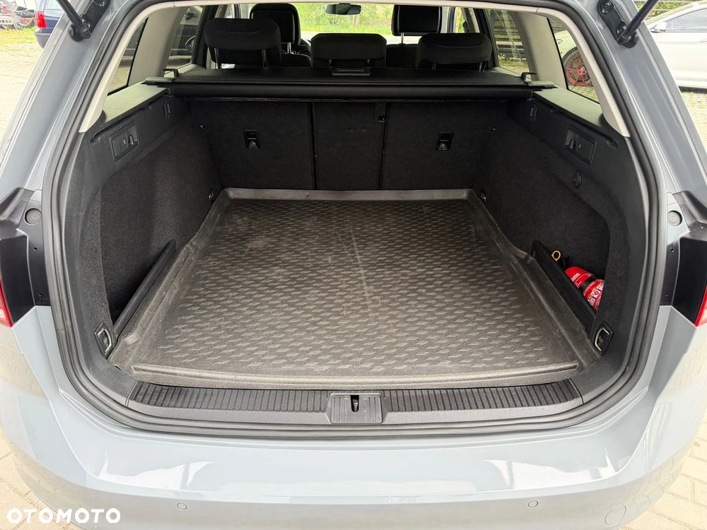 Volkswagen Passat 1.5 TSI EVO Business DSG - 12