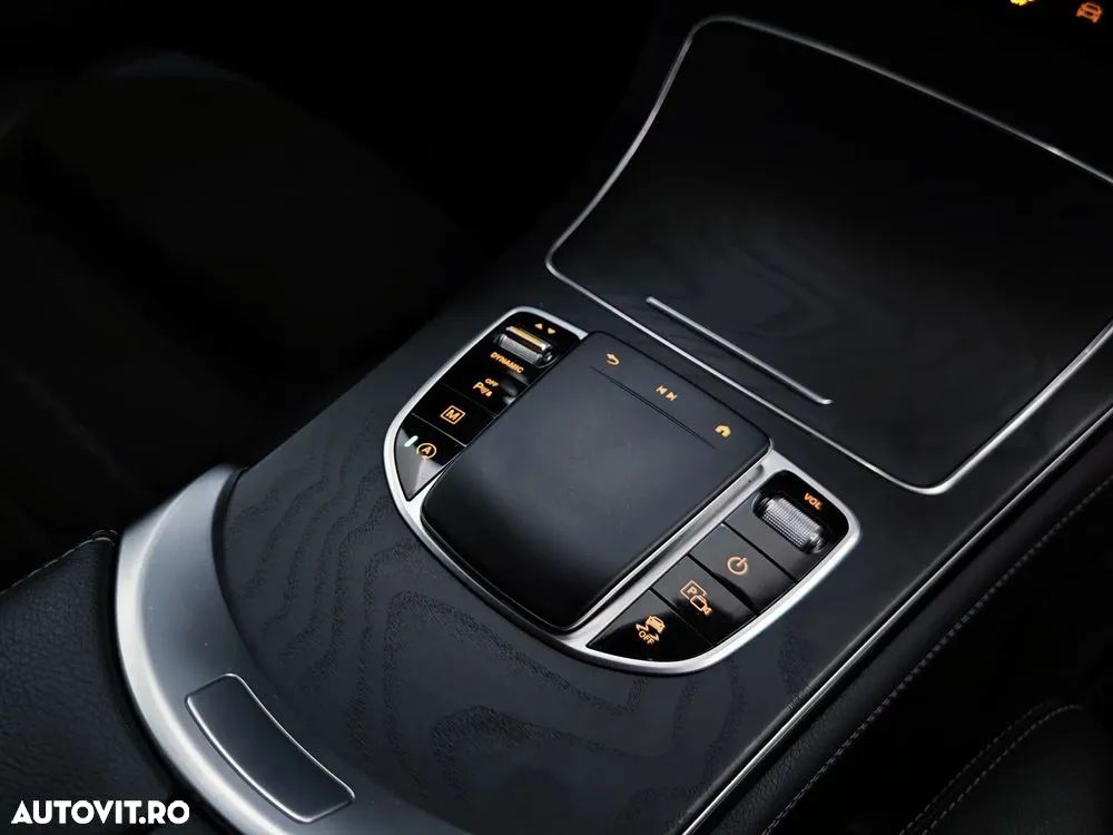 Mercedes-Benz GLC 200 - 9