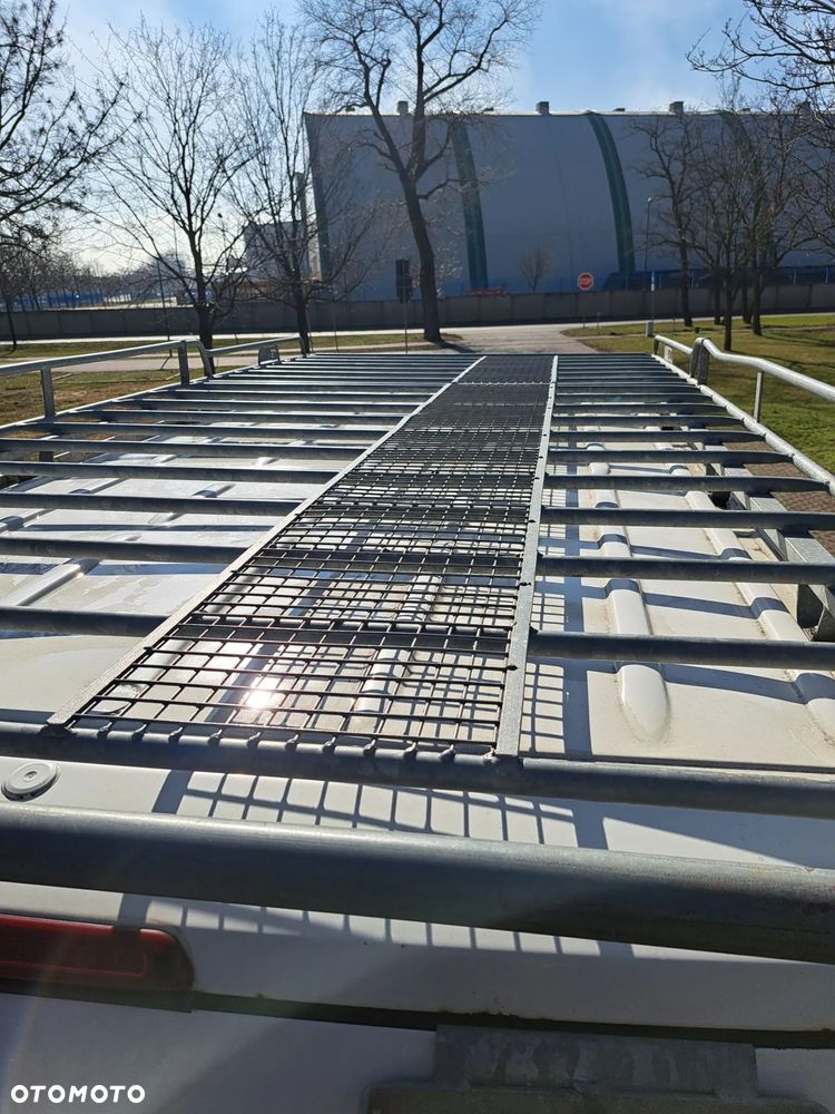 Volkswagen Crafter - 12