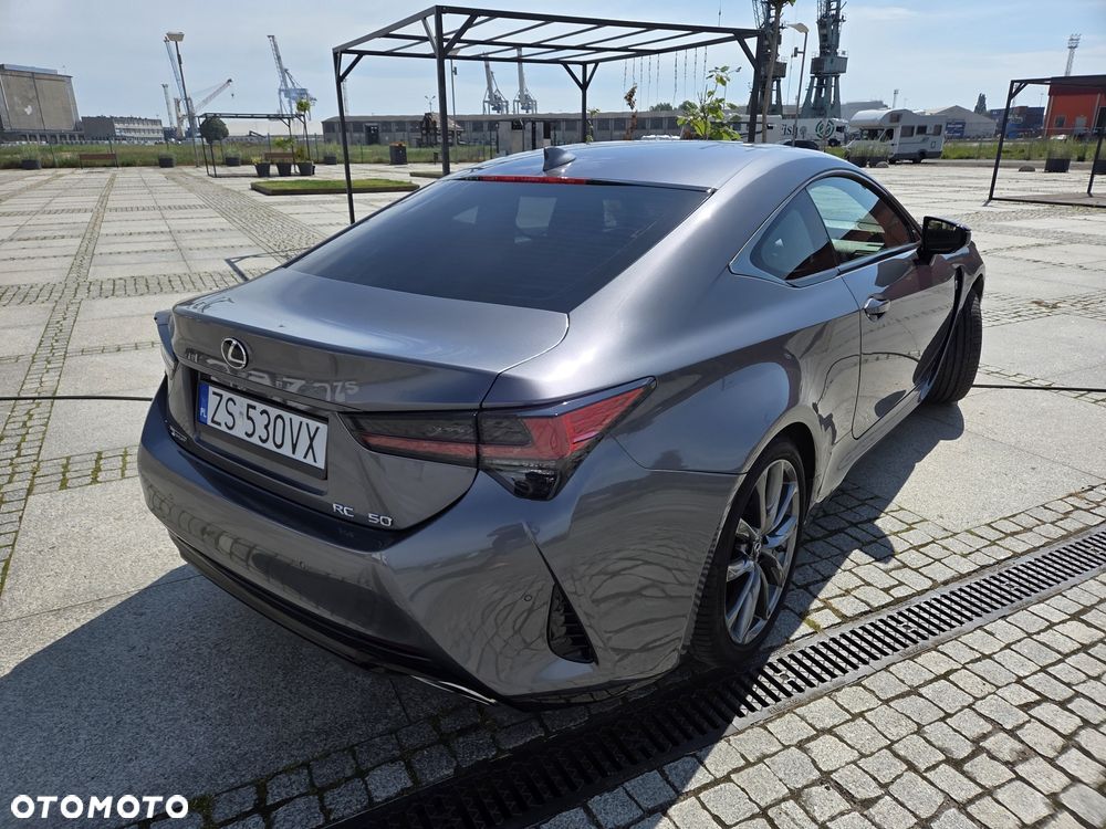 Lexus RC - 3