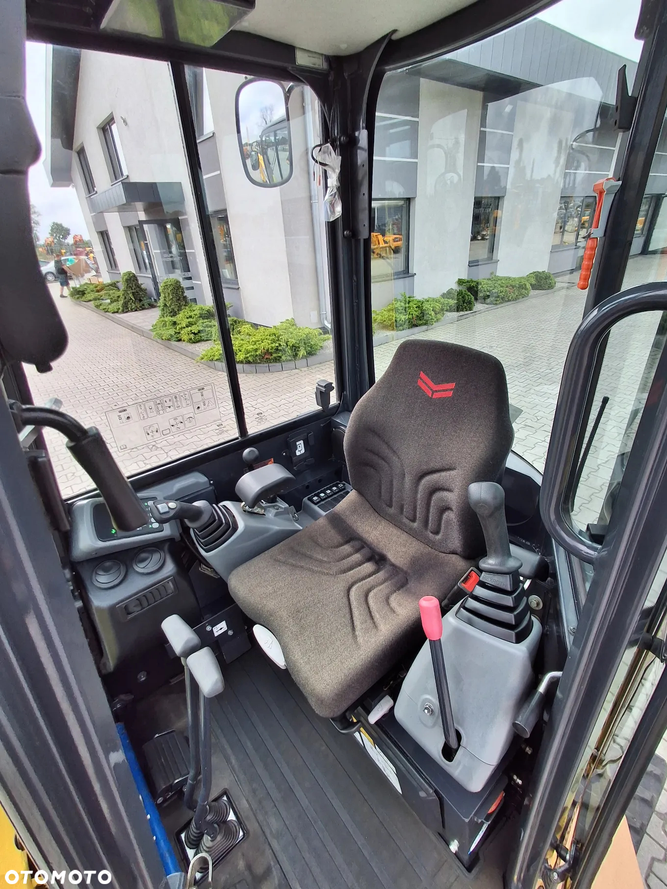 Yanmar ViO 23-6 - 12