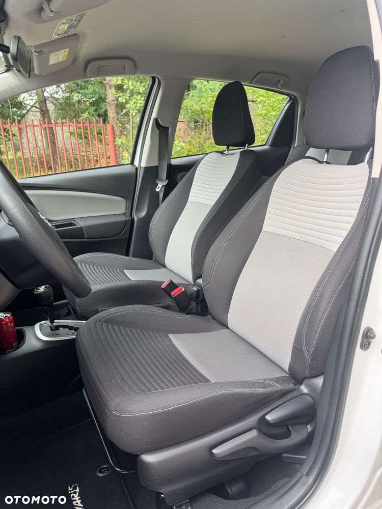 Toyota Yaris Hybrid 1.5 VVT-i - 16