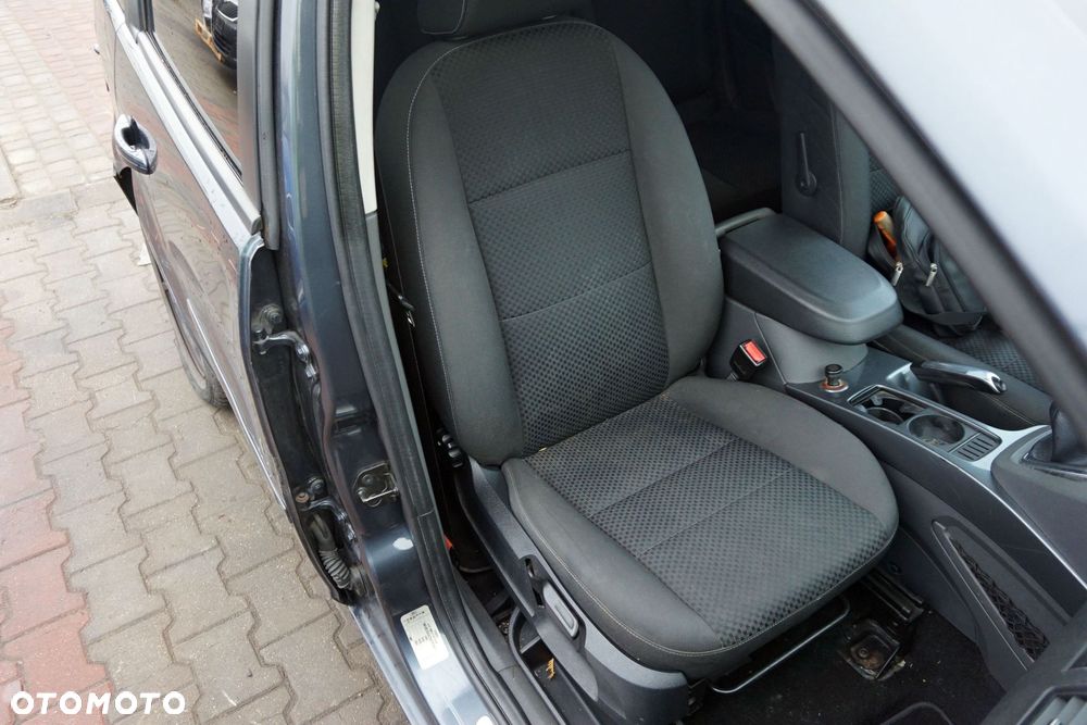 FOTEL PRZEDNI PRAWY C-MAX I MK1 LIFT  FORD 2006-2010 - 1