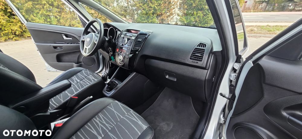 Kia Venga 1.6 CRDi 128 ISG Vision - 34