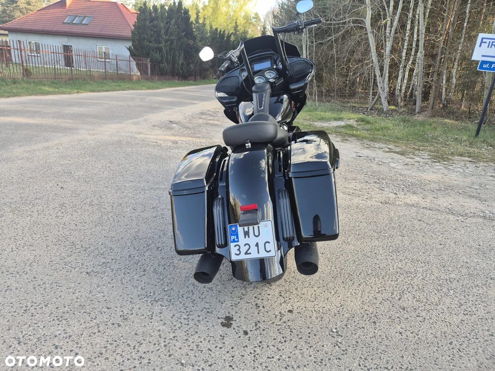 Harley-Davidson Touring Road Glide - 14