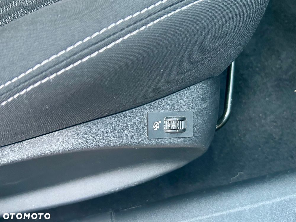 Peugeot 208 1.2 PureTech Allure - 15