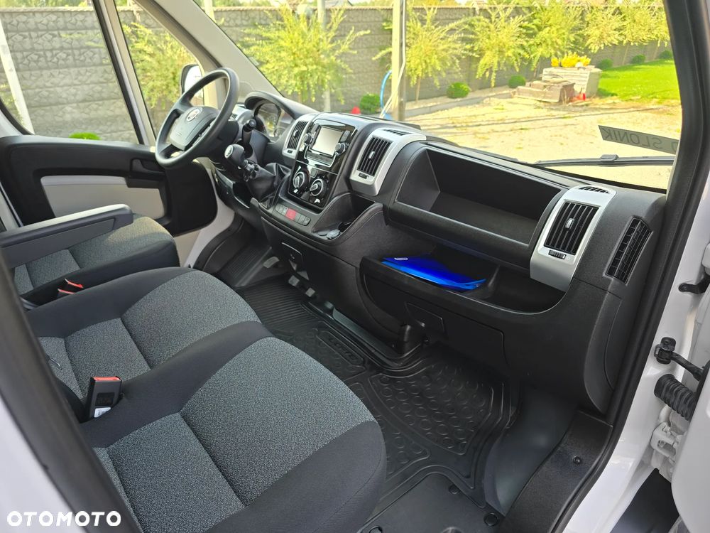 Fiat DUCATO MAXI KONTENER IZOTERMICZNY WINDA DHOLLANDIA SALON PL SILNIK 2,3 IVECO 14OKM STAN JAK NOWY ELEKTRYKA KLIMATYZACJA - 36