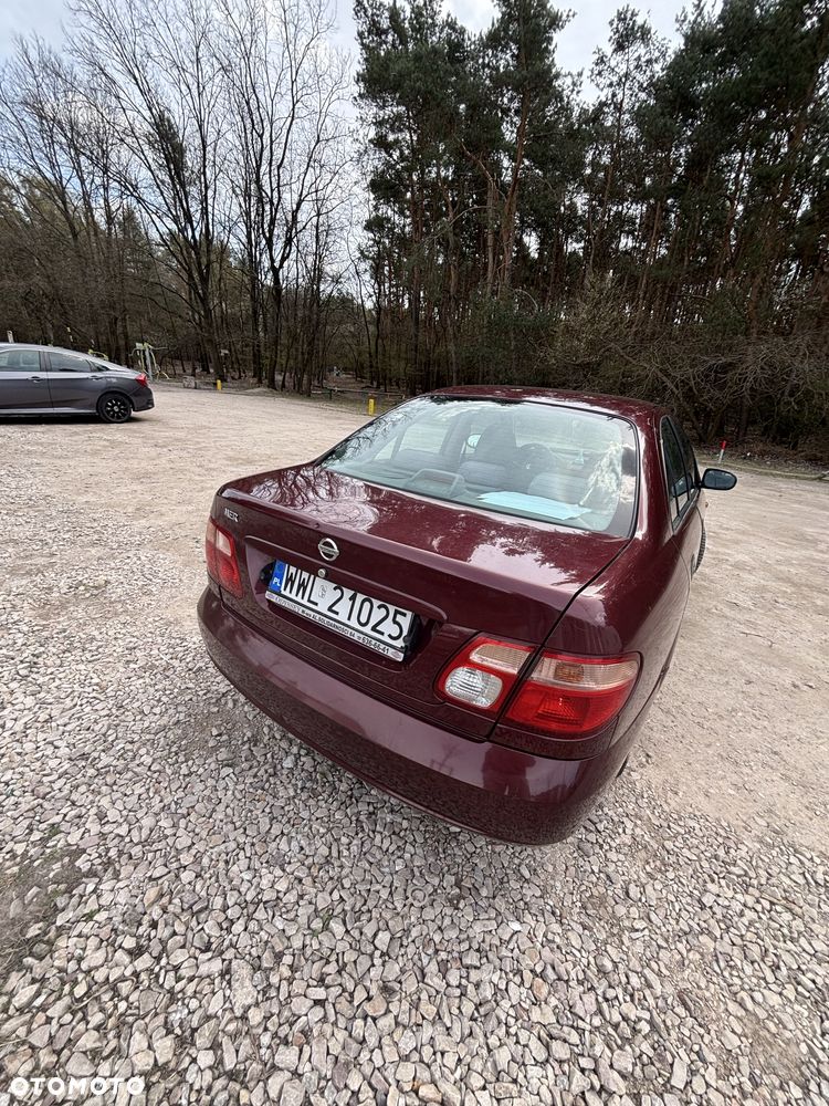 Nissan Almera - 8