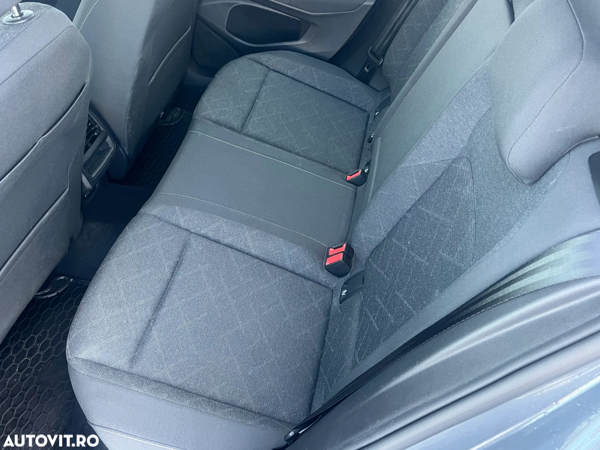 Volkswagen Golf 2.0 TDI Life - 19