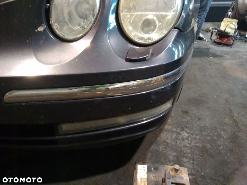 KIA OPIRUS 02-11 3.5 V6 kierunkowskaz kierunek lewy przod przedni led amanti w zderzak lampa turning light left 2002 2003 2004 2005 2006 2007 2008 2009 2010 2011 - 2