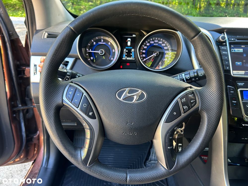Hyundai i30 blue 1.6 CRDi YES Gold - 17