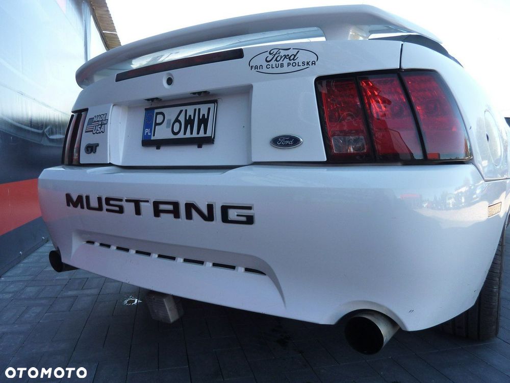 Ford Mustang - 38