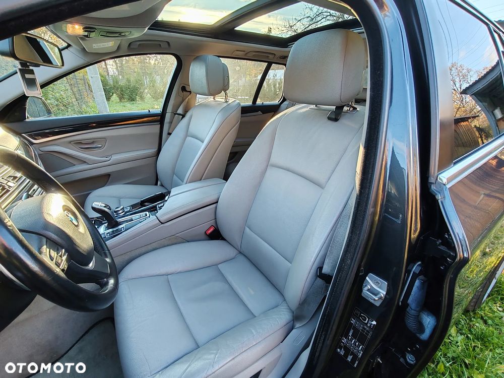 BMW Seria 5 520d Luxury Line - 17
