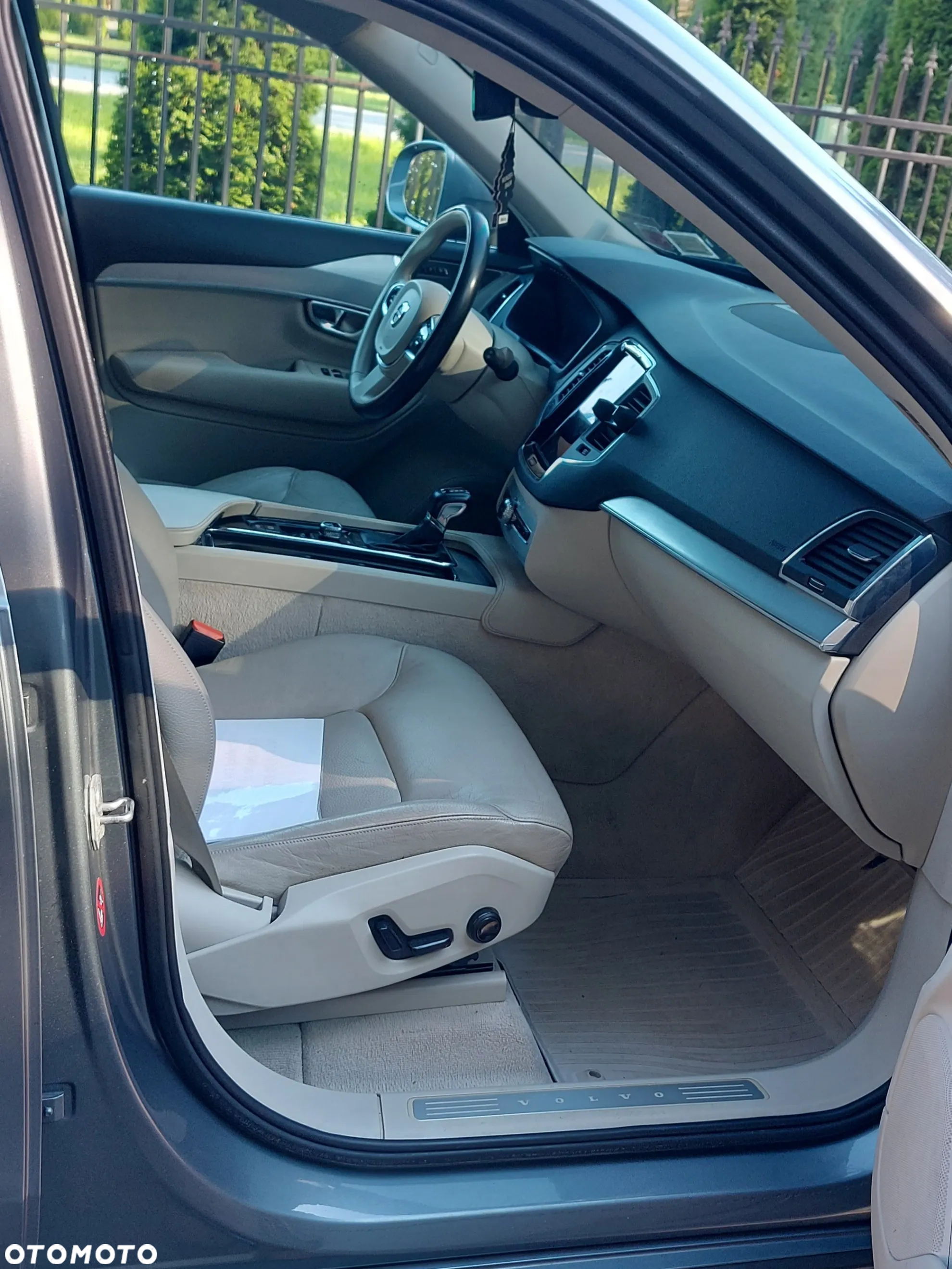 Volvo XC 90 - 15