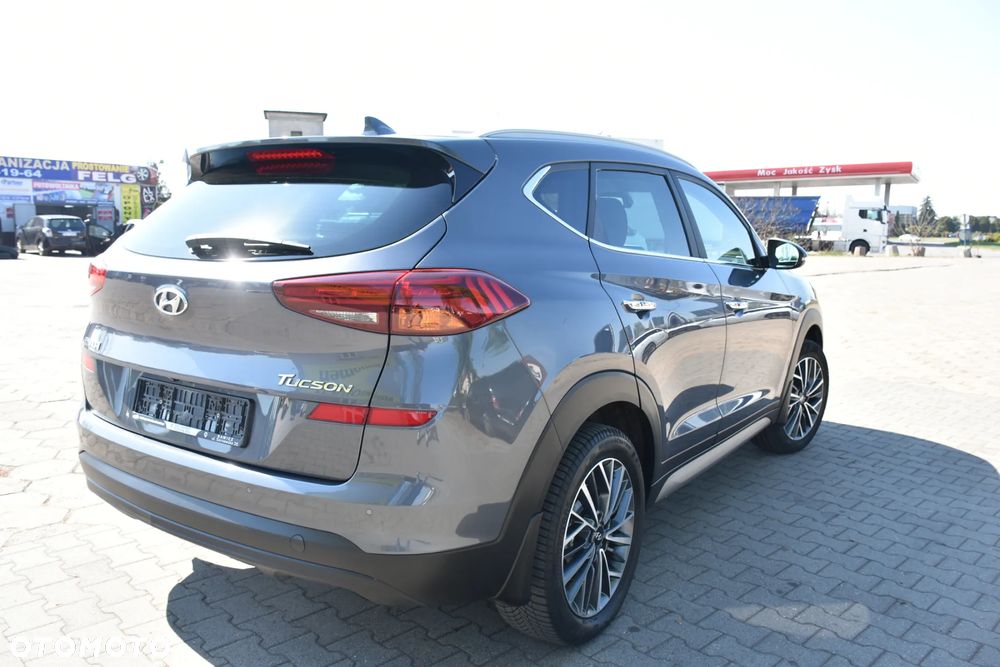 Hyundai Tucson - 2