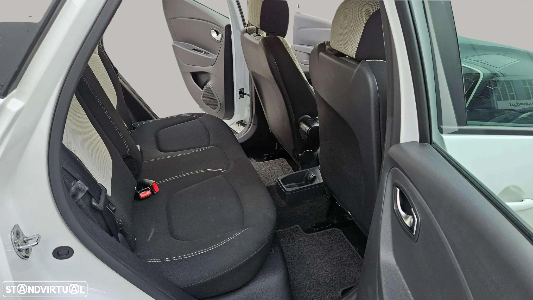 Renault Captur 0.9 TCE Exclusive - 12