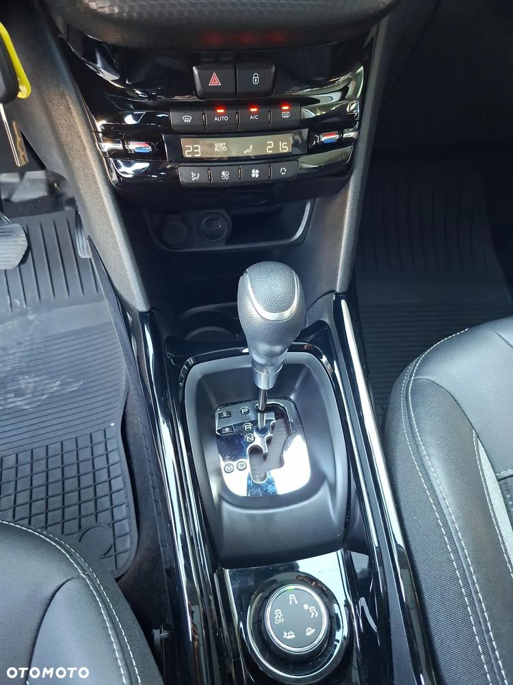 Peugeot 2008 1.2 Pure Tech Crossway S&S EAT6 - 30