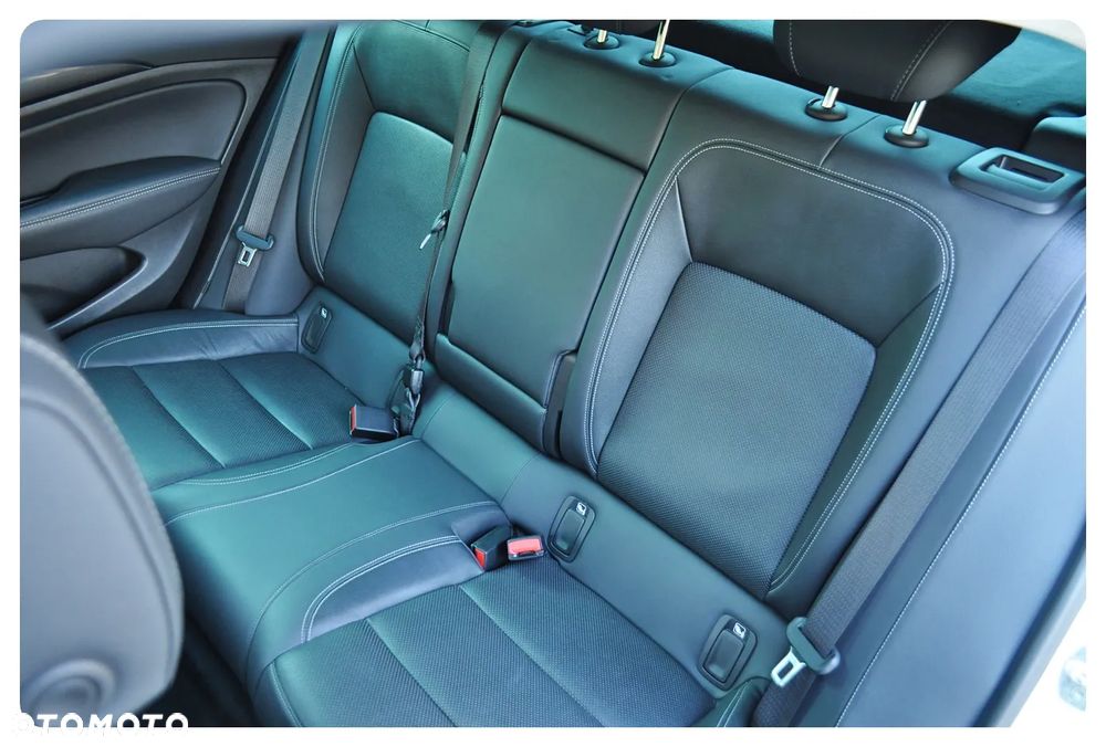 Opel Insignia 2.0 T Business Elegance S&S - 22