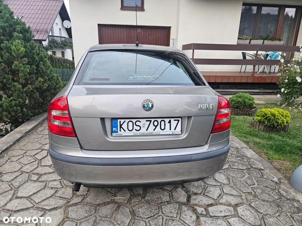Skoda Octavia 1.6 Classic - 5
