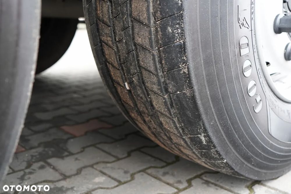 Schmitz Cargobull CHŁODNIA / THERMO KING  / HAKÓWKA / OŚ PODNOSZONA / KOSZ NA PALETY - 23