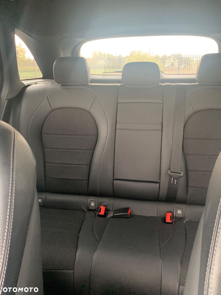 Mercedes-Benz GLC 300 de 4-Matic - 12