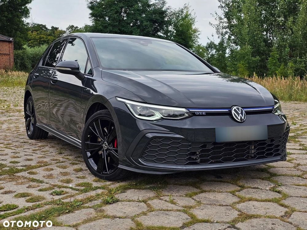 Volkswagen Golf - 2