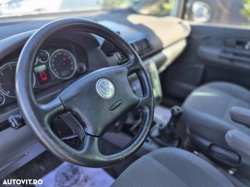 Volkswagen Sharan - 9
