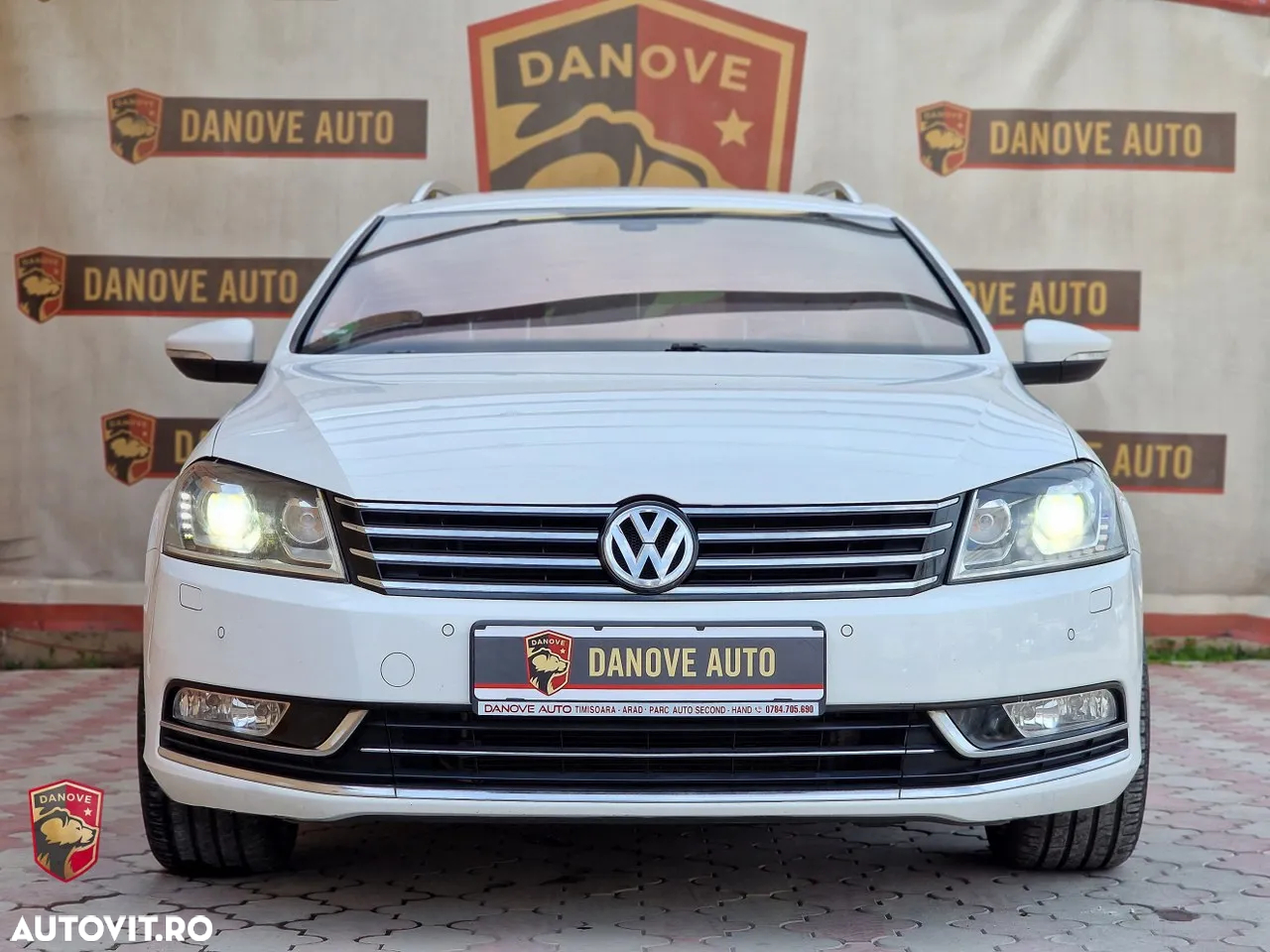 Volkswagen Passat Variant 2.0 TDI DSG BlueMotion Technology Comfortline - 2