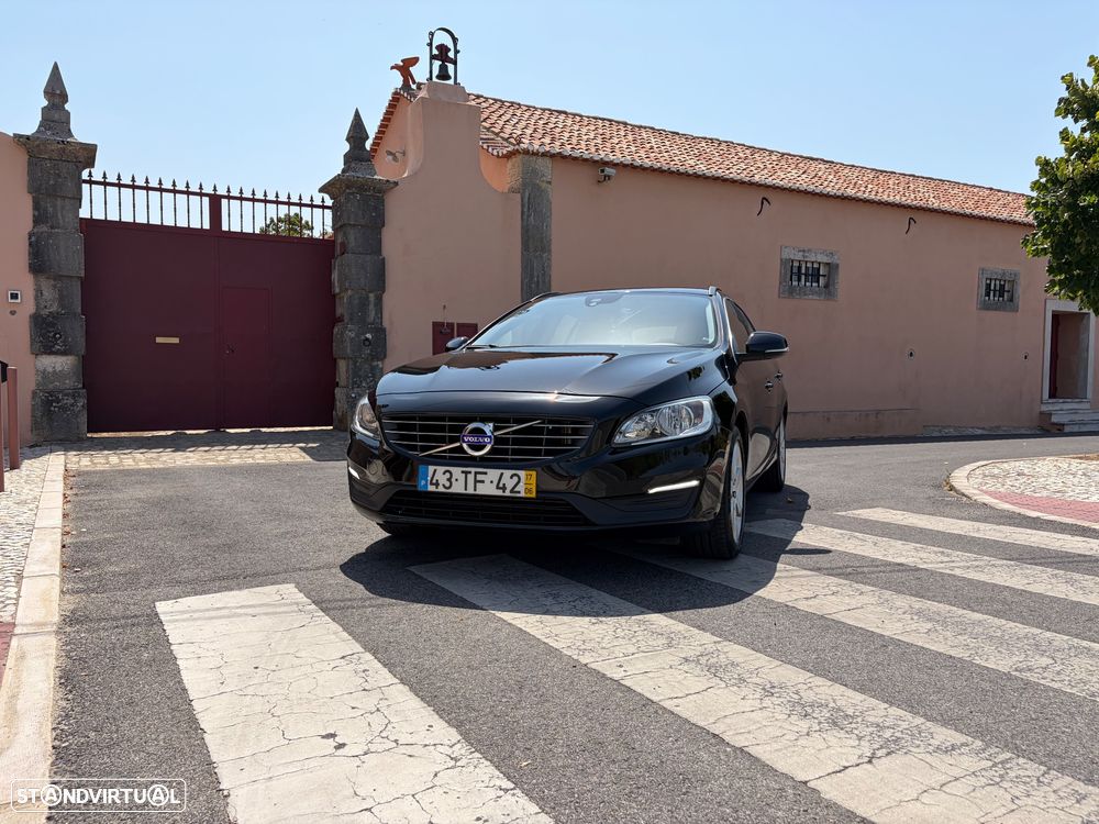 Volvo V60 2.0 D2 Momentum - 19