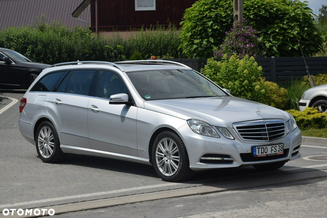 Mercedes-Benz Klasa E 350 CDI BlueEff Avantgarde - 4