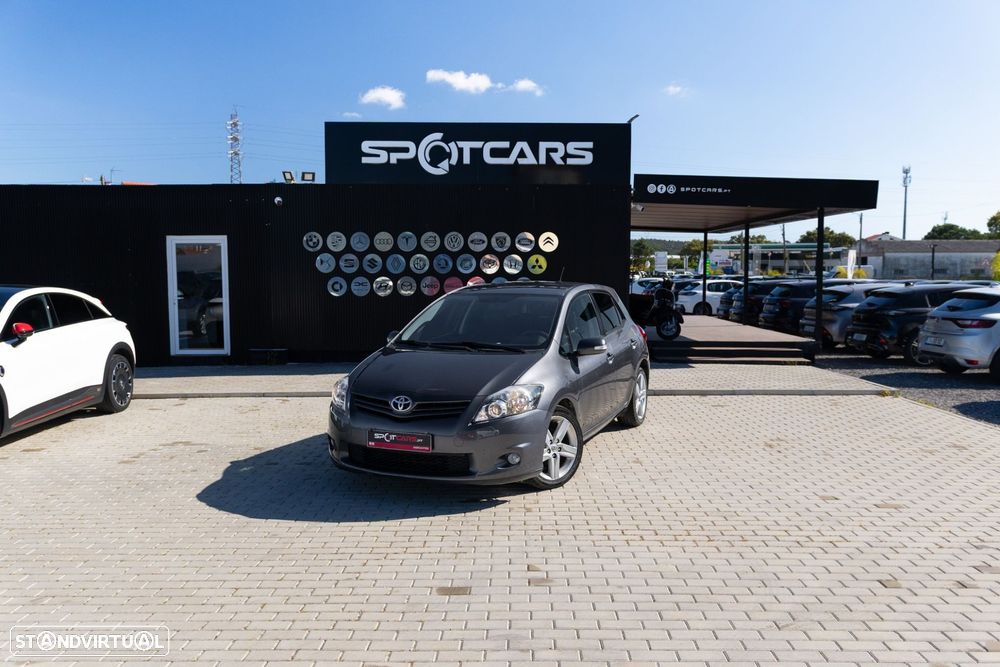 Toyota Auris 1.4 D-4D Comfort - 2