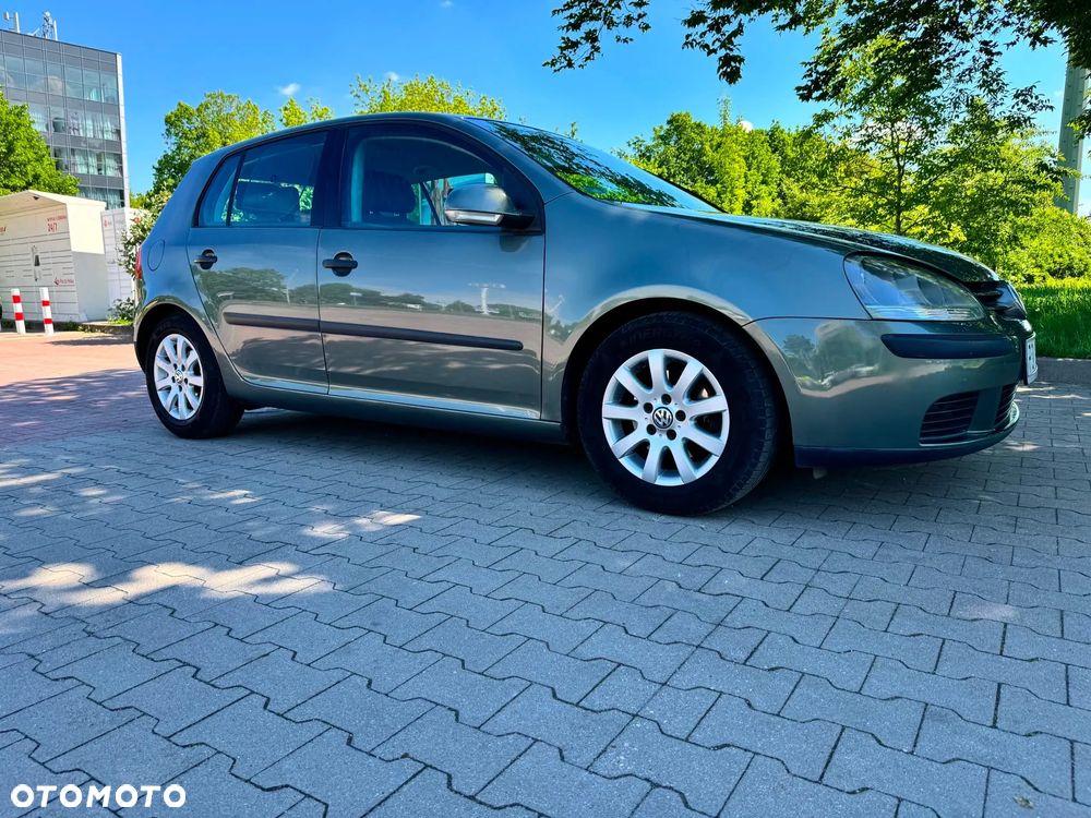 Volkswagen Golf 1.4 FSI Sportline - 2
