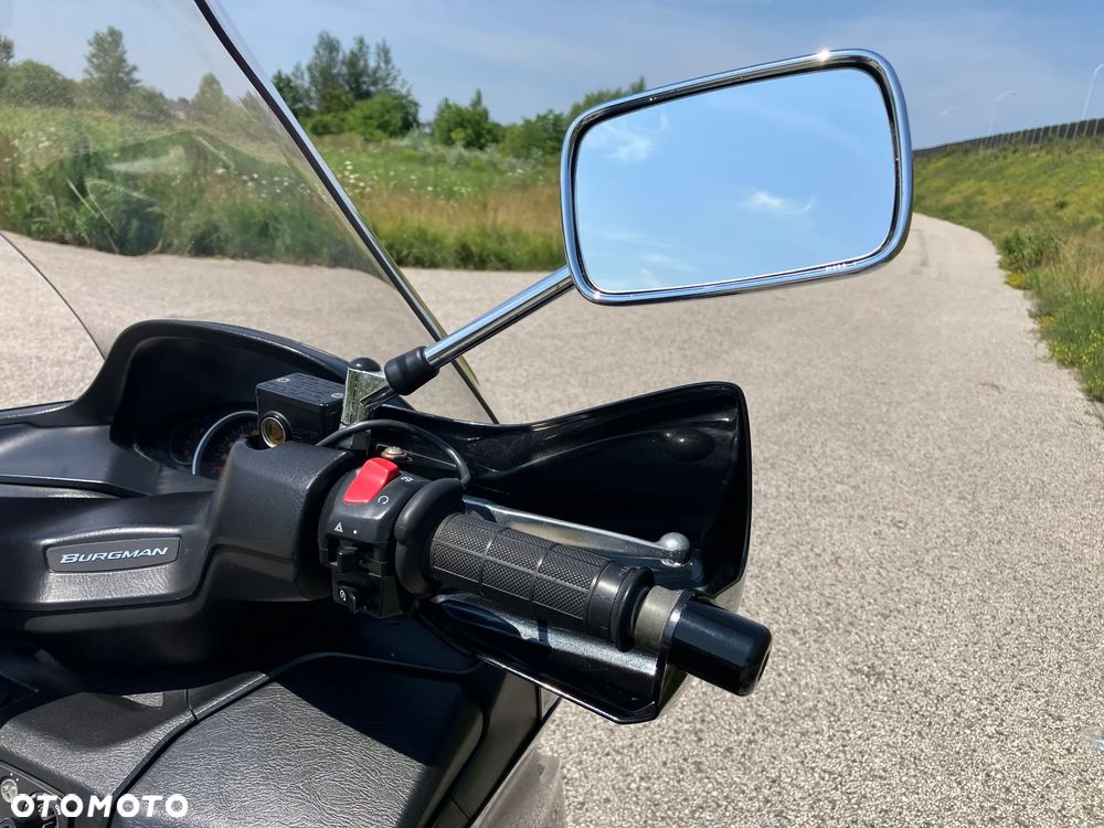 Suzuki Burgman - 7