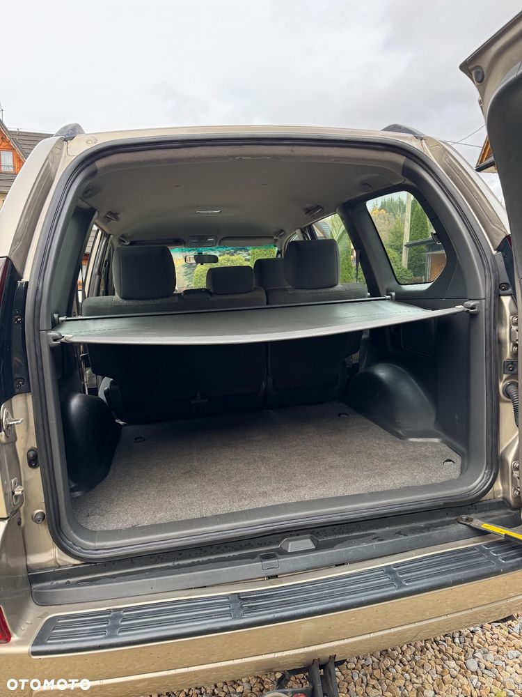 Toyota Land Cruiser - 12