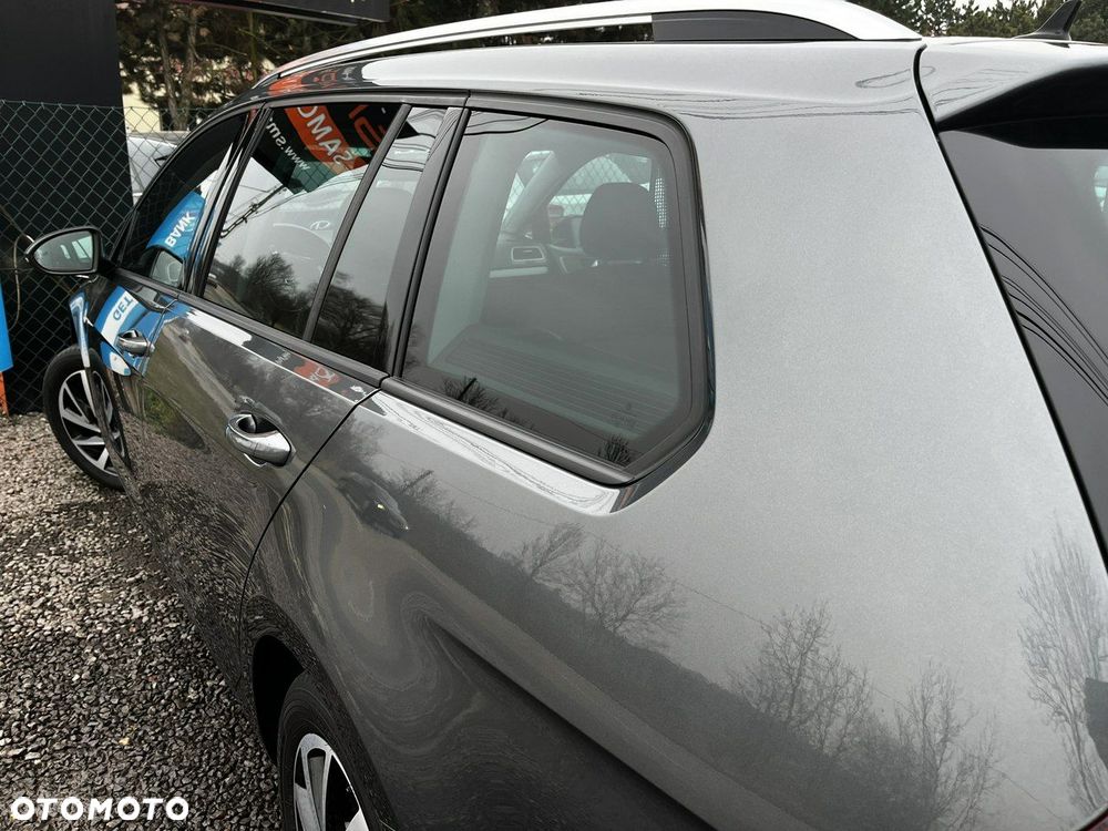 Volkswagen Golf - 11