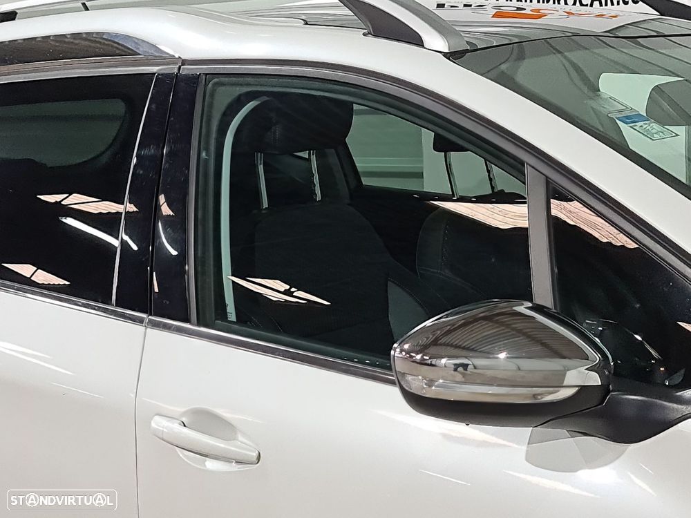 Peugeot 2008 1.6 BlueHDi Allure - 27