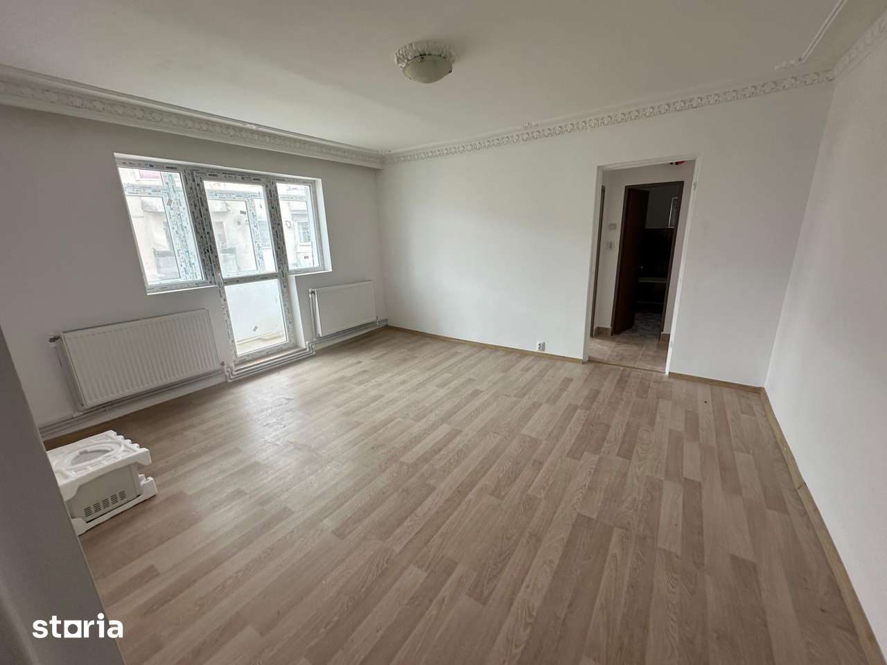 Apartament 2 camere, M11 , iC Bratianu, balcon și bucătărie separată — fotografia 1