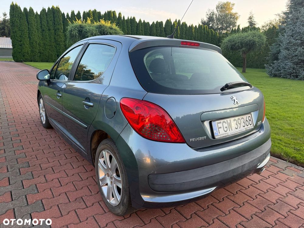Peugeot 207 1.6 HDi - 21