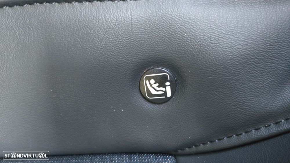 MG MG4 64 kWh Luxury - 53