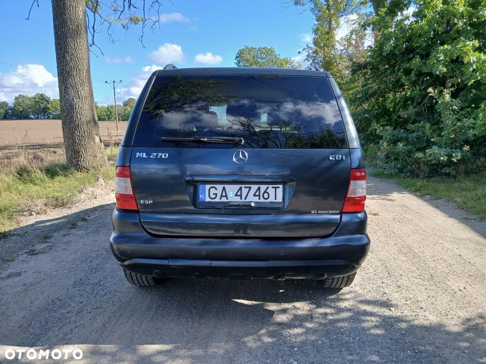 Mercedes-Benz ML - 9