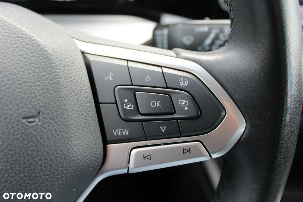 Volkswagen Golf 1.5 TSI EVO Life - 25