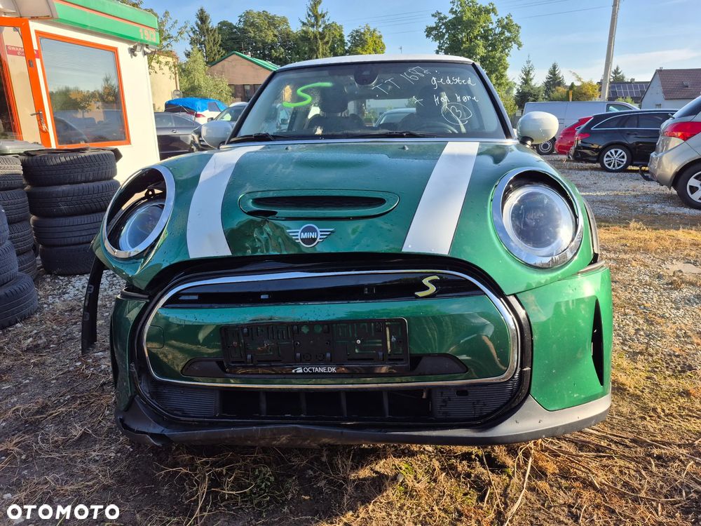 MINI Cooper S Essential Trim - 7