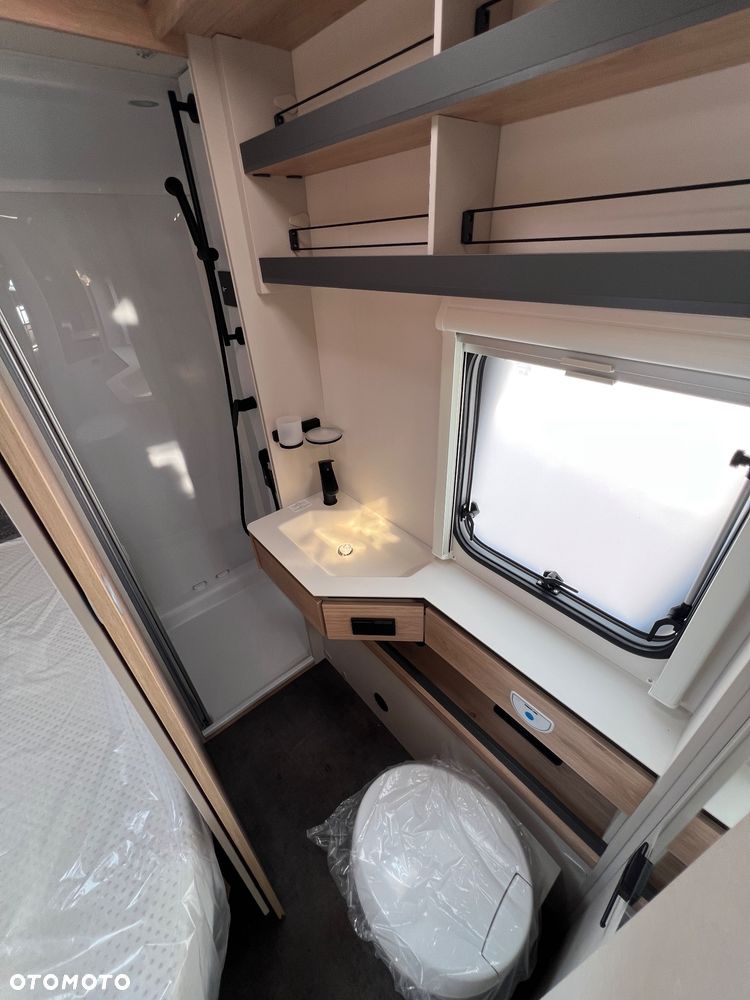 Dethleffs Camper 560 FMK - 20