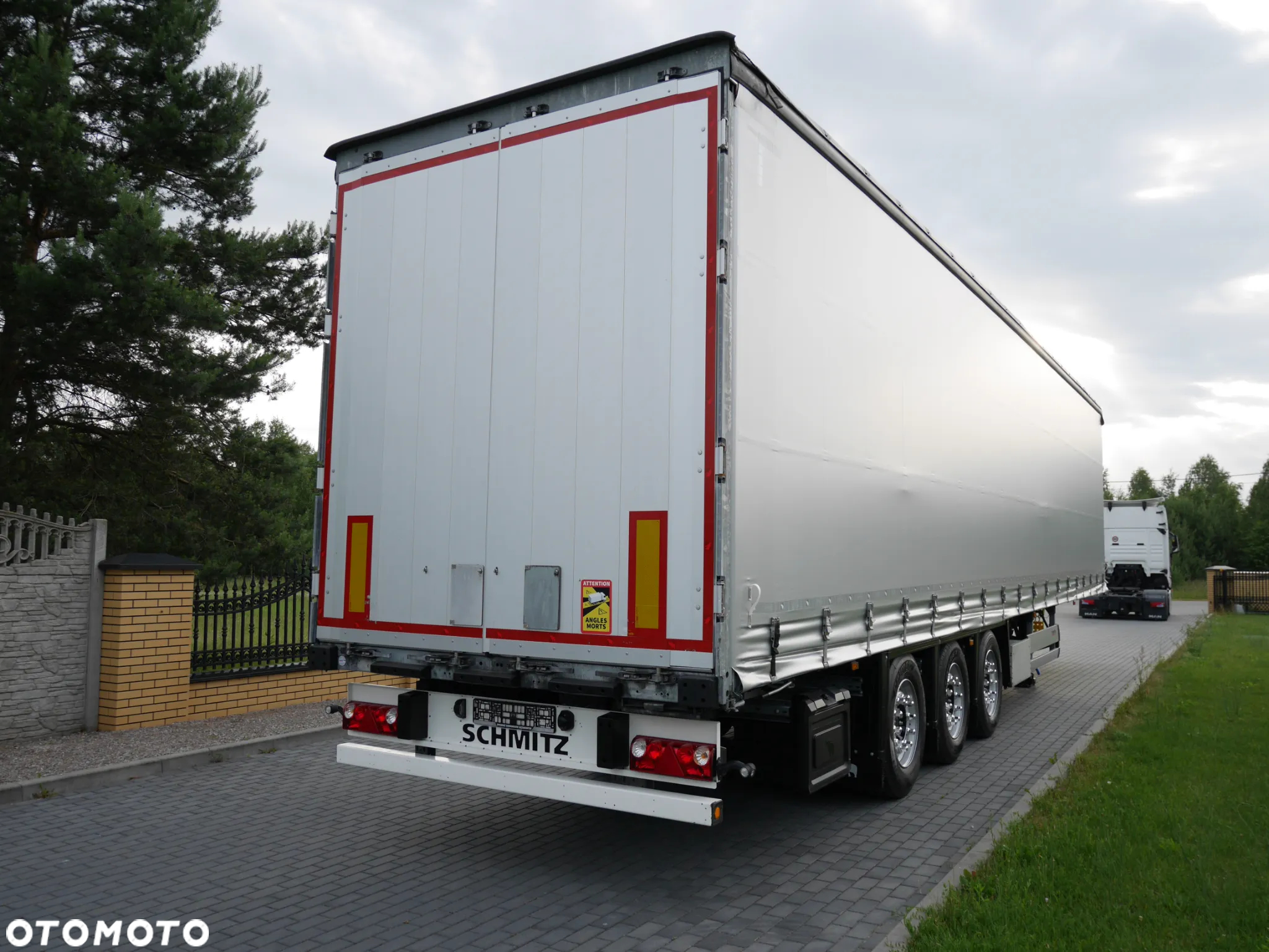 Schmitz Cargobull VARIOS  Standard/Mega Dach podnoszony/Oś Podnoszona - 9